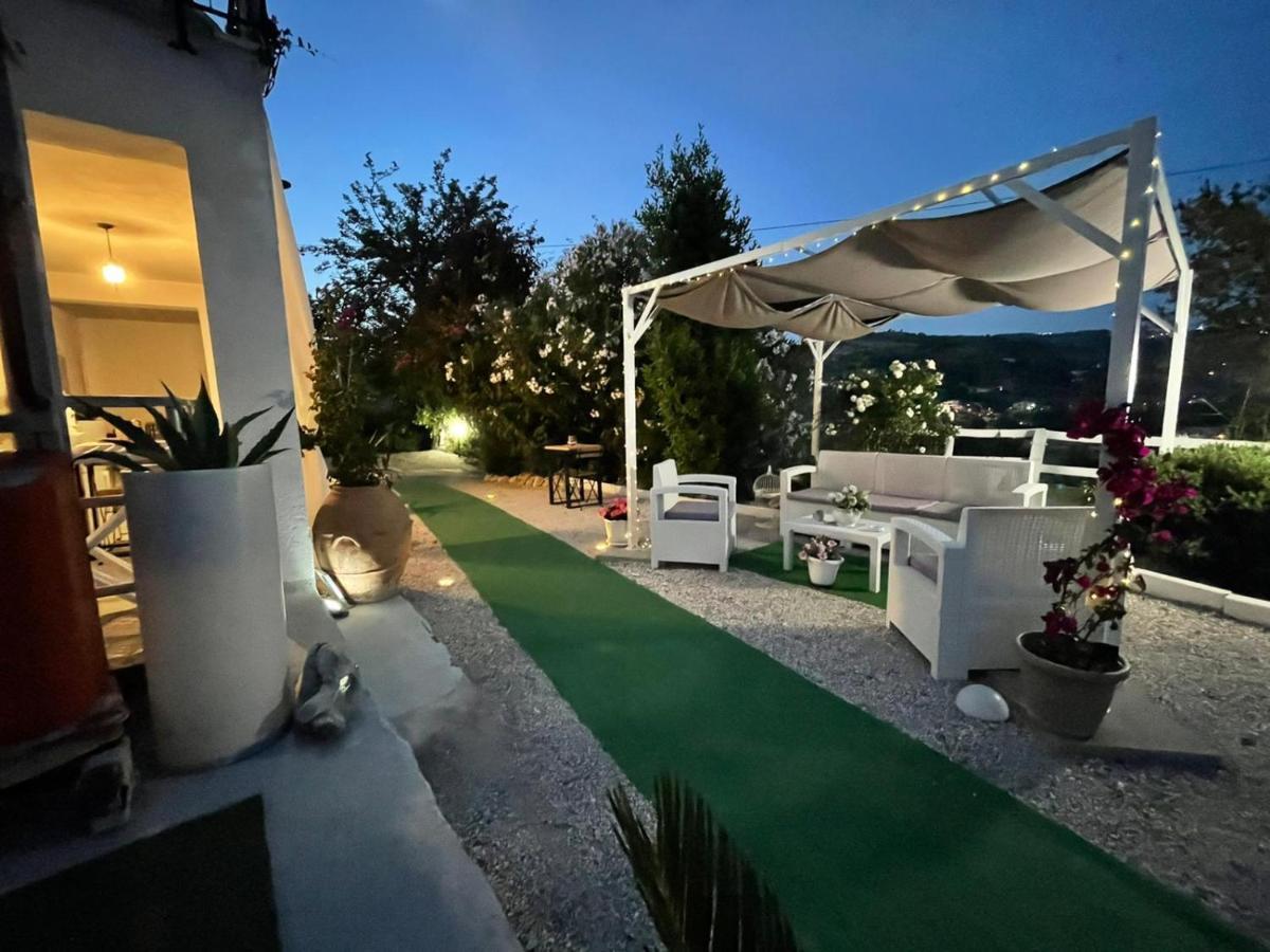 Villa Rosa อากรอโปลี ภายนอก รูปภาพ