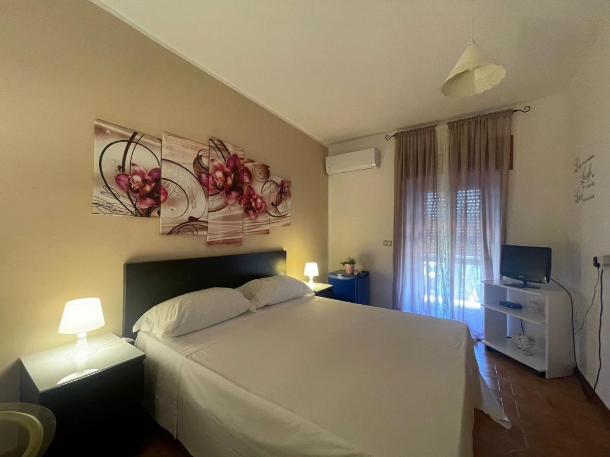 Villa Rosa อากรอโปลี ภายนอก รูปภาพ