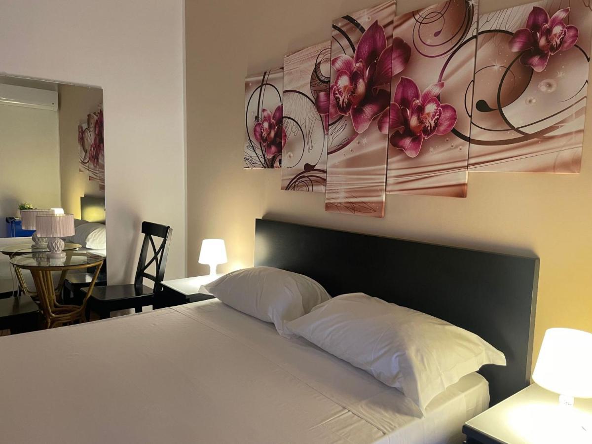 Villa Rosa อากรอโปลี ภายนอก รูปภาพ